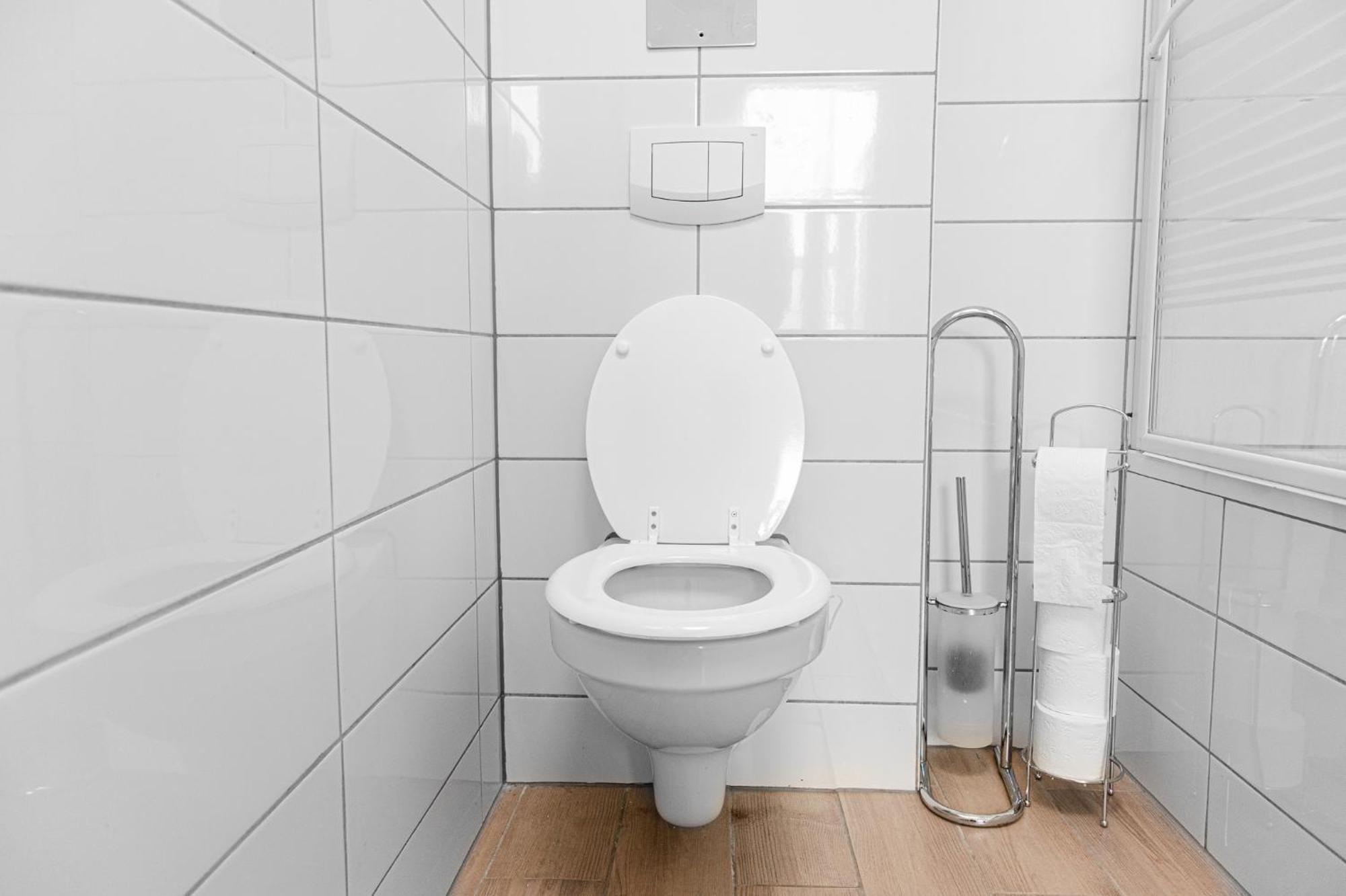 Lovely 2Br Shared Apartment, Enkplatz U3, 15Min To Center Wien Eksteriør bilde