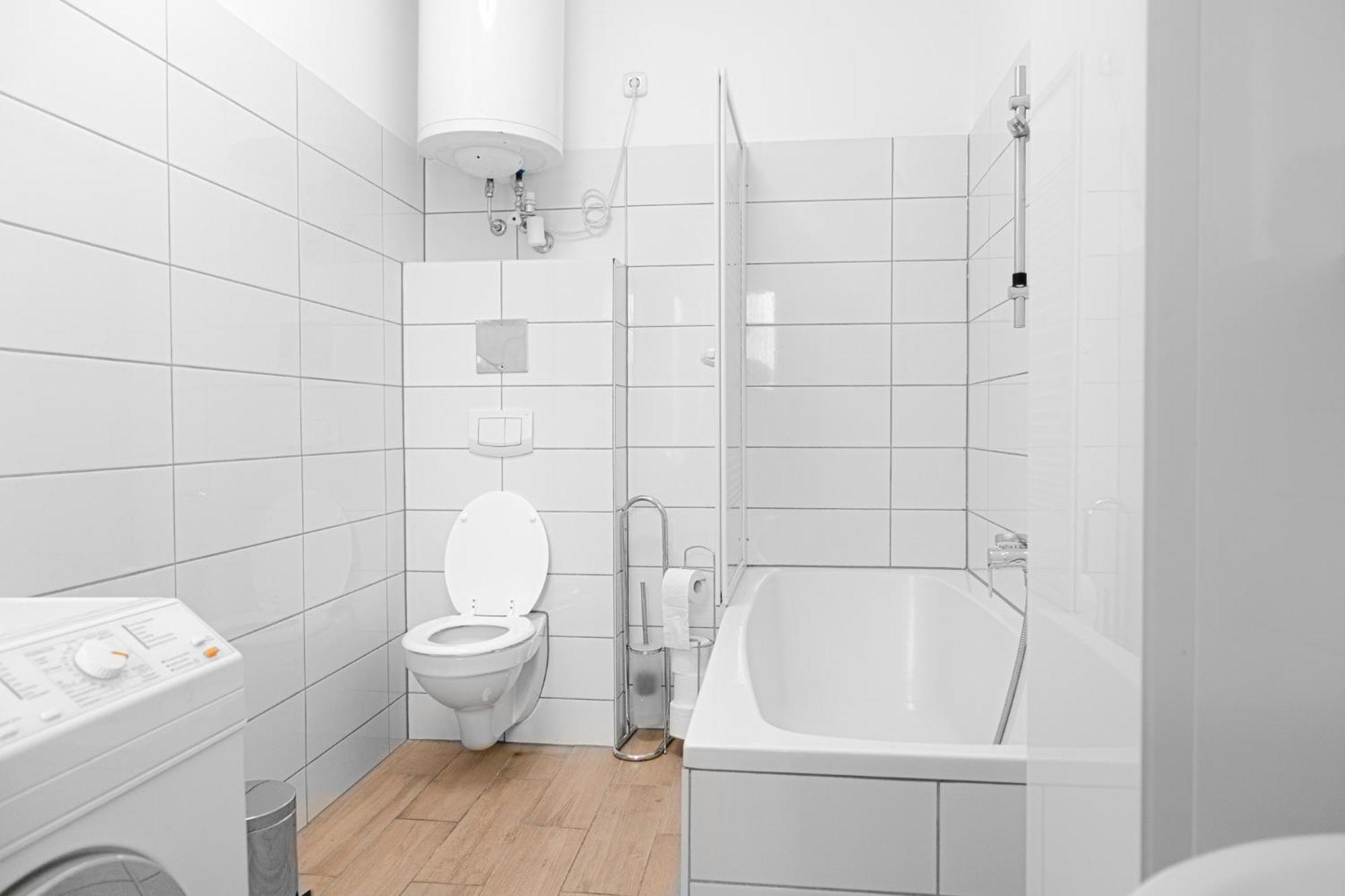 Lovely 2Br Shared Apartment, Enkplatz U3, 15Min To Center Wien Eksteriør bilde